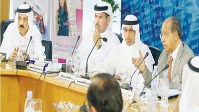 آمال التكامل الاقتصادي معلقة على الموجة الرابعة من الديمقراطية