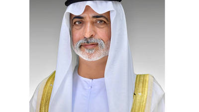 الخليج تبحث مكانة المرأة الإماراتية وأدوات تمكينها