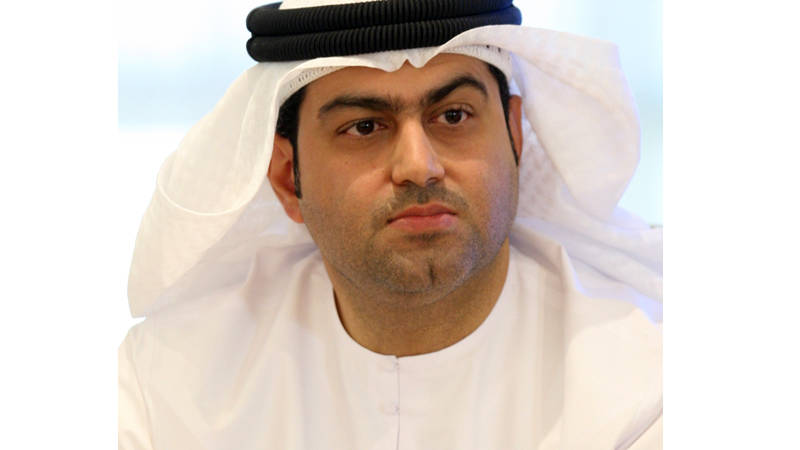 الخليج تبحث مكانة المرأة الإماراتية وأدوات تمكينها