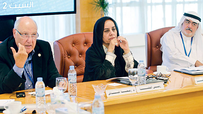 جميل مطر: لا يوجد لدى العرب رسالة سياسية تواجه العالم